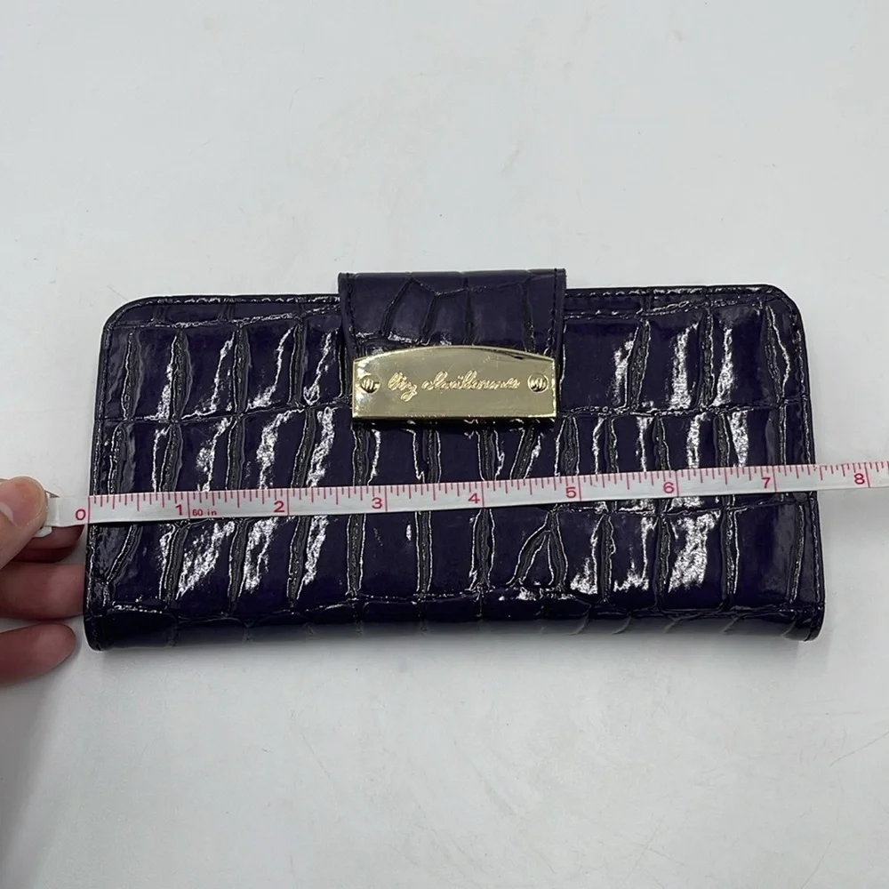 Liz Claiborne Wallet